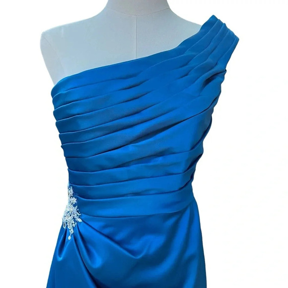 Mori Lee by Madeline Gardner NWT Blue Satin One-Shoulder Gown w/Ruched Bodice S6 - Picture 2 of 12
